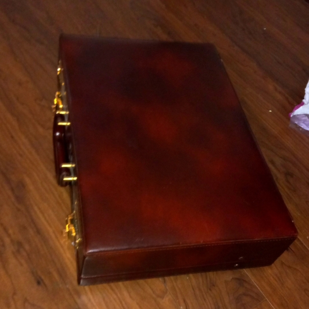 Leather case - Picture 4 of 5